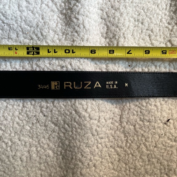 Red Snakeskin Leather Women's Vintage Belt With Silver & Gold tone Buckle - Picture 5 of 8